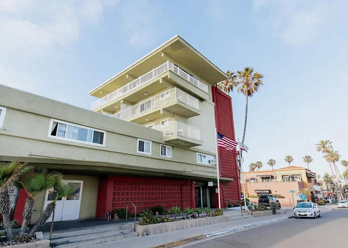 Surfer Beach Hotel