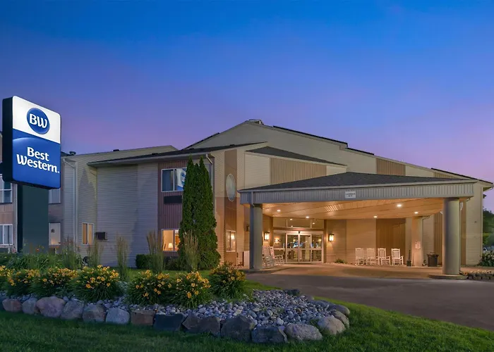 Ludington Hotels