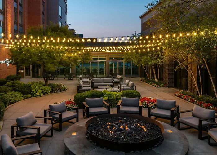 Courtyard By Marriott Columbus Osu Hotel