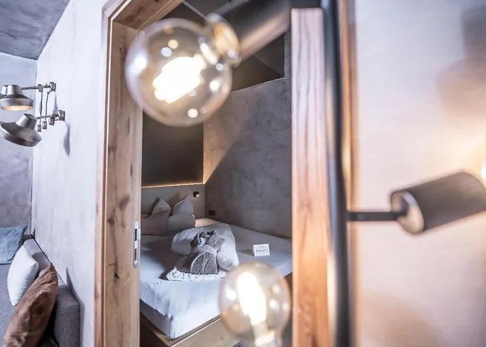 Hotels in Itter