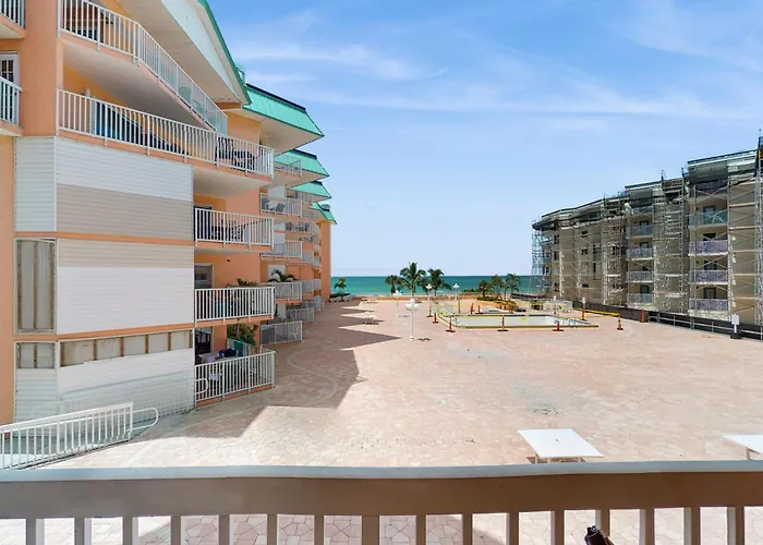 Beach Cottage 2202 Clearwater Beach