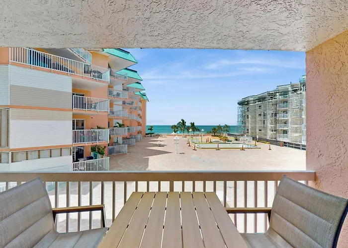 Beach Cottage 2202 Clearwater Beach