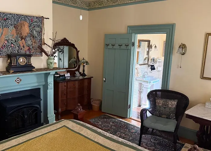 Amherst Inn