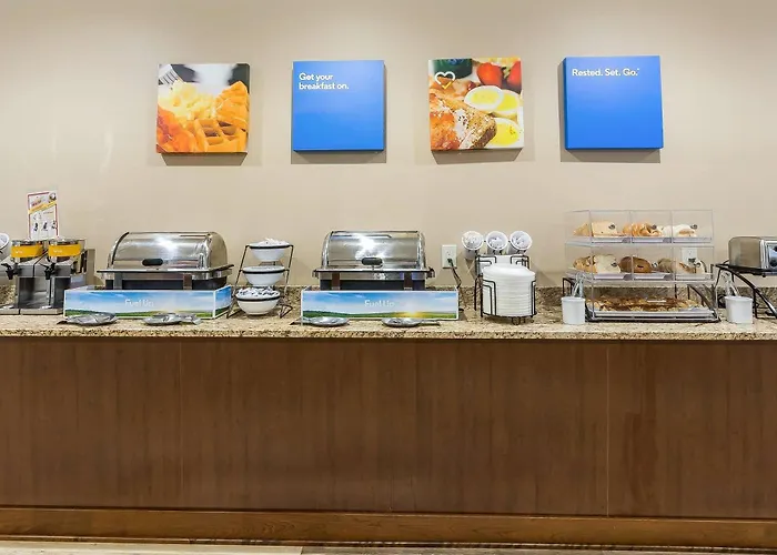Comfort Inn & Suites Event Center Des Moines
