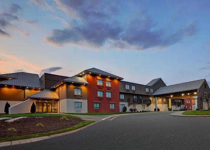 Holiday Inn Express Nashville Airport By Ihg