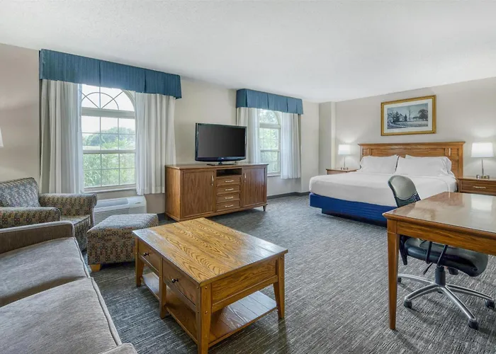 Elizabethtown Hotels