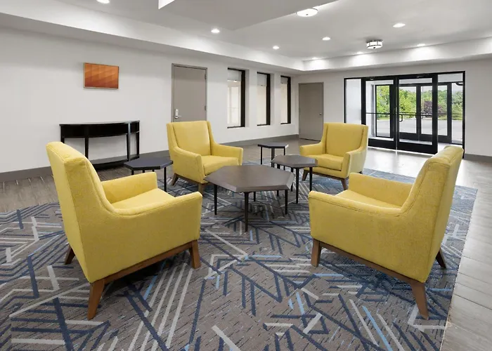 Holiday Inn Express & Suites Wyomissing By Ihg