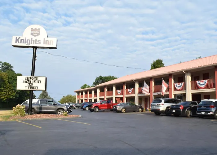 Knights Inn Oswego East