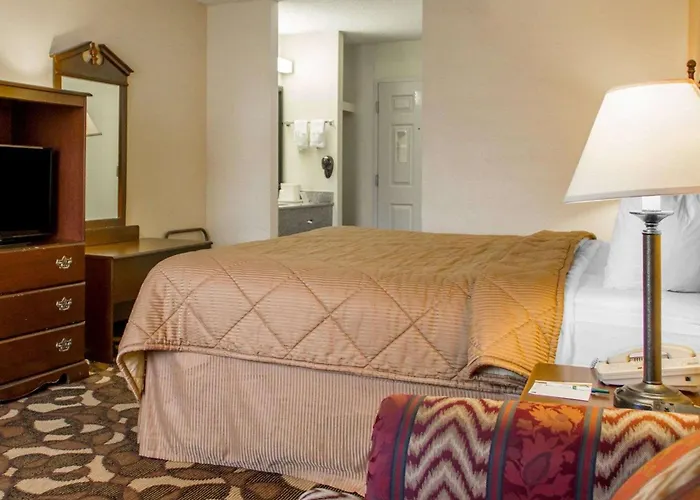 Quality Inn Broken Arrow - Tulsa