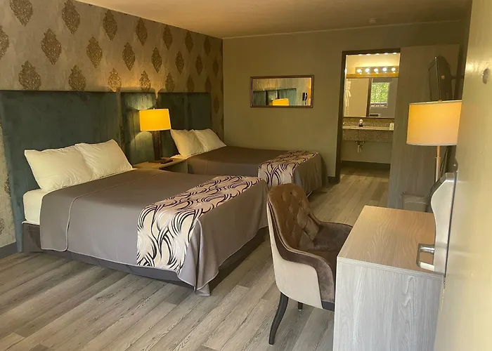 Hardy Hotels