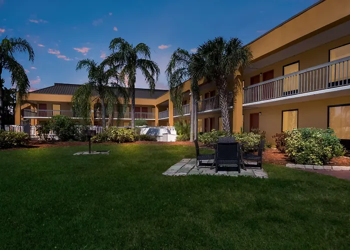 Surestay Hotel By Best Western St Pete Clearwater Airport