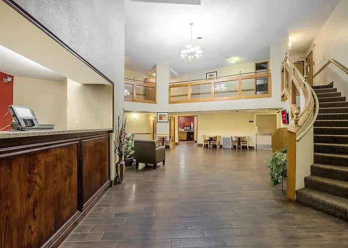 Red Roof Inn & Suites Hermitage
