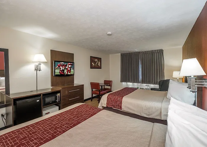 Red Roof Inn & Suites Hermitage