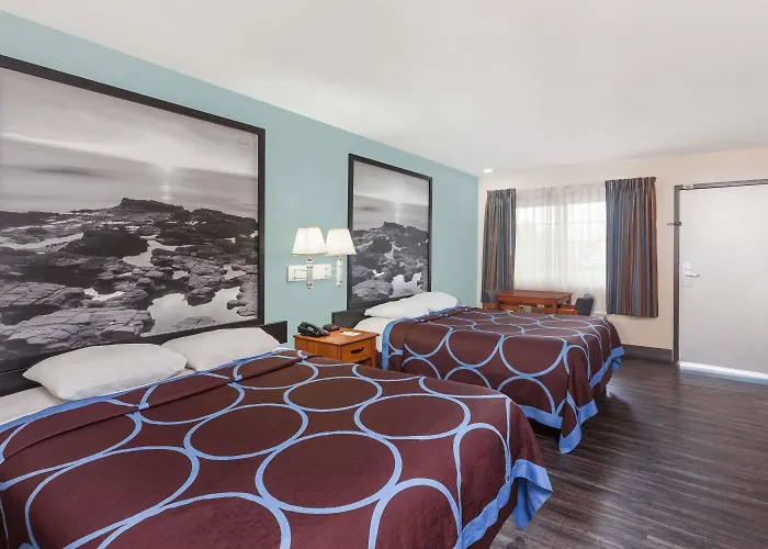 Super 8 By Wyndham El Cajon San Diego