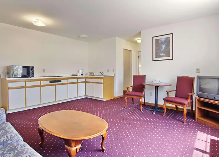 Lolo Hotels