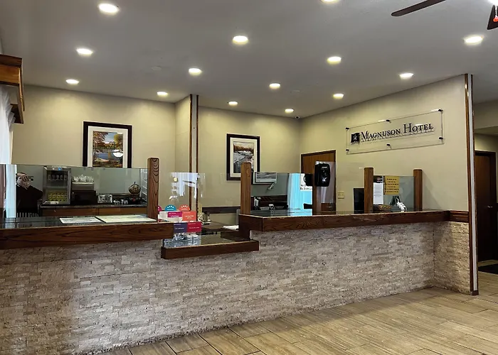 Ishpeming Hotels