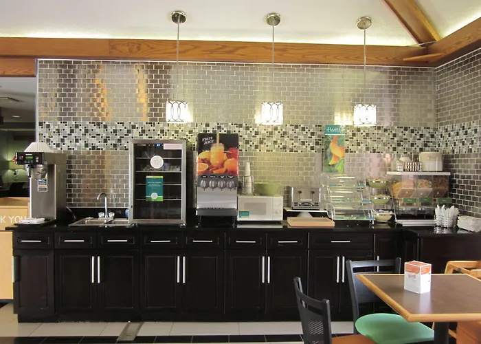 Upper Sandusky Hotels