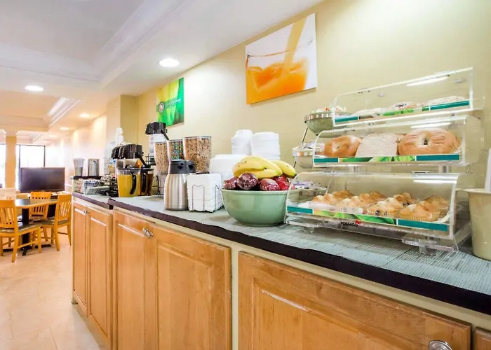 Quality Inn Dalton Central