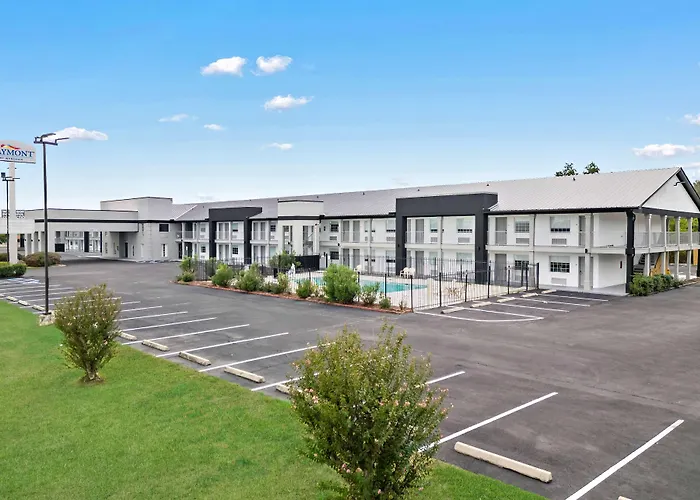 Hotels in Beaumont