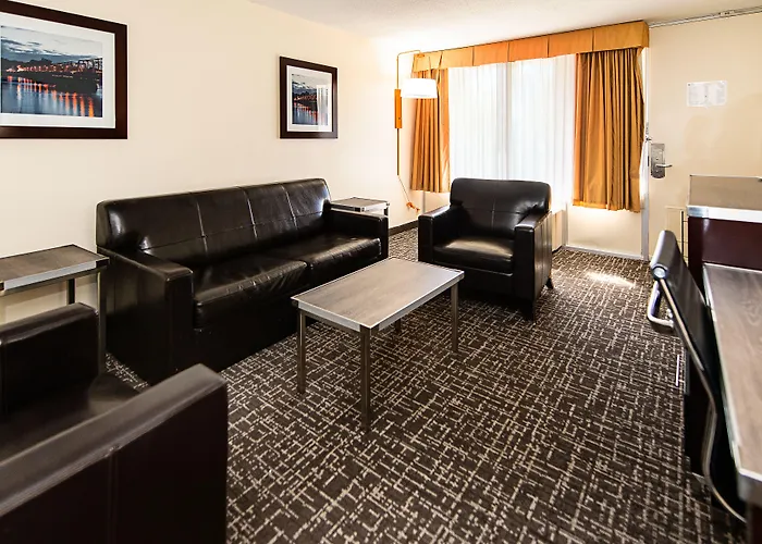 New Hope Inn & Suites
