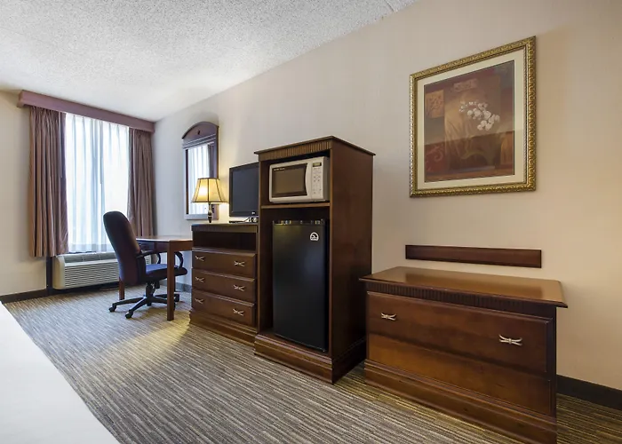 Greenstay Hotel & Suites Central Springfield