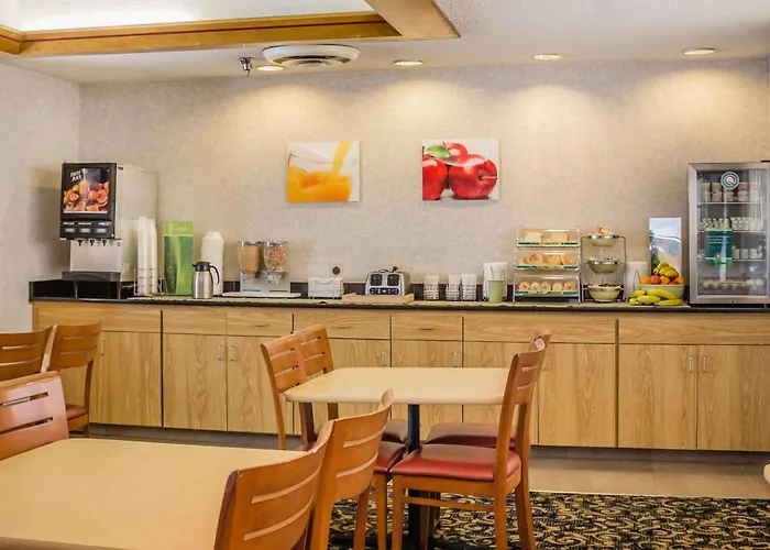 Quality Inn Port Clinton Waterfront