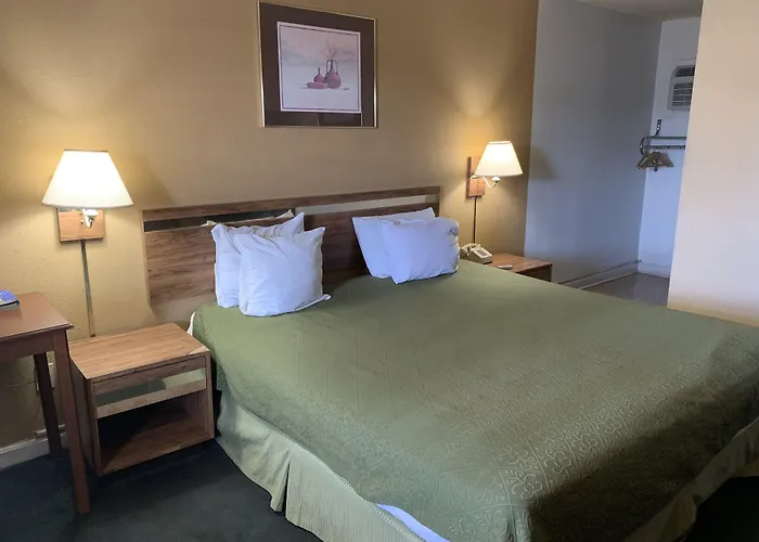 La Vista Inn Clovis