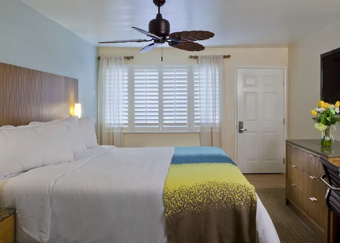 Pb Surf Beachside Inn