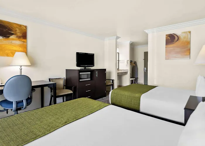 Hotels in Los Banos