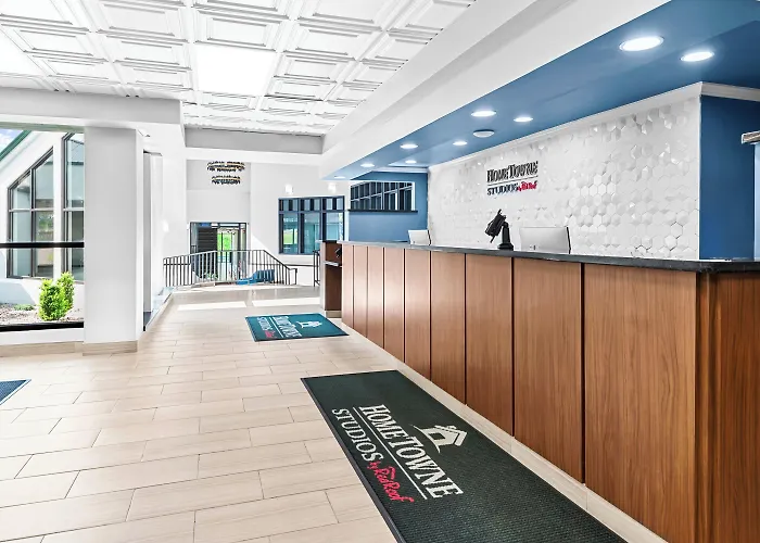 Ramada By Wyndham Cortland Hotel & Conference Center