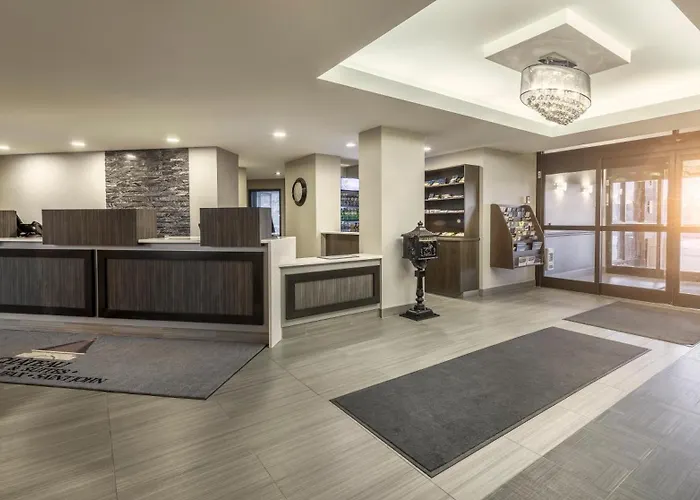 Halifax Hotels With Pool