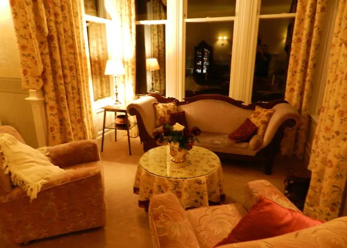 Achnasheen Hotels