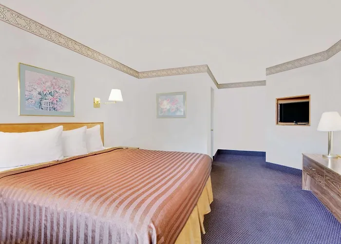 Travelodge By Wyndham Page, View Of Lake Powell