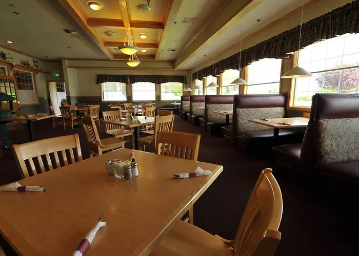 Shilo Inn Suites Hotel - Nampa Suites