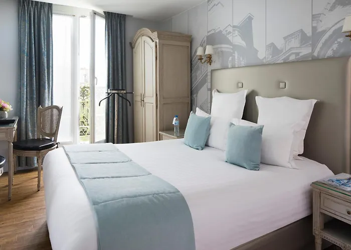 Hotel Plaza Elysées París