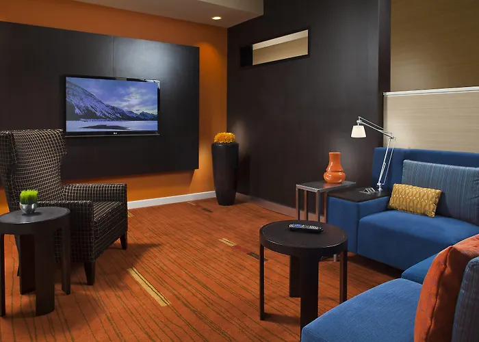 Courtyard By Marriott Memphis Airport Hotel
