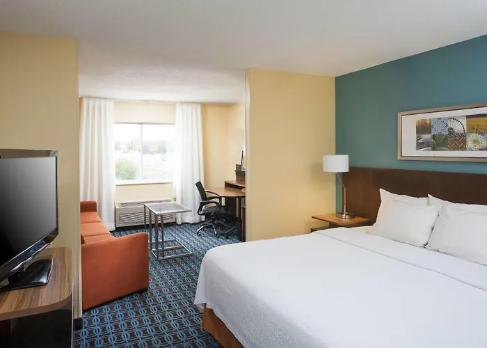 Fairfield Inn & Suites Greeley