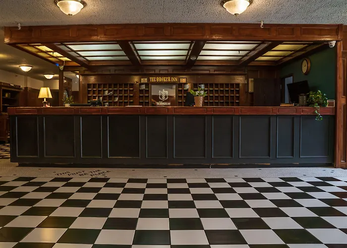 Rodeway Inn And Suites Boulder Broker
