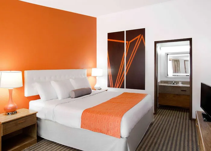 Howard Johnson By Wyndham Wilmington