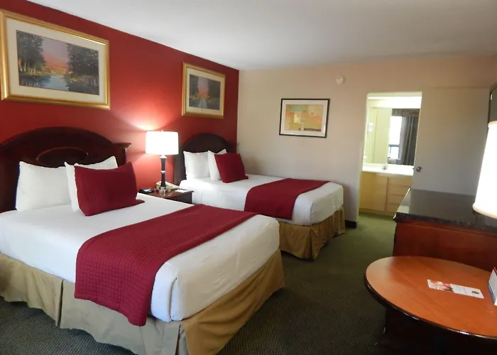Ramada By Wyndham & Suites Warner Robins