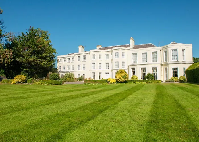 Burnham (Buckinghamshire) Hotels