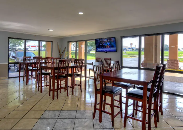 Red Roof Inn & Suites Athens, Al