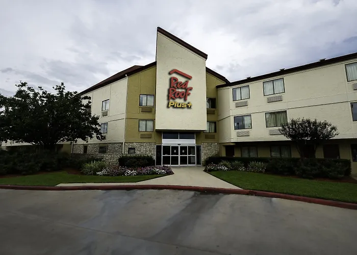 Red Roof Inn Plus+ Houston - Energy Corridor