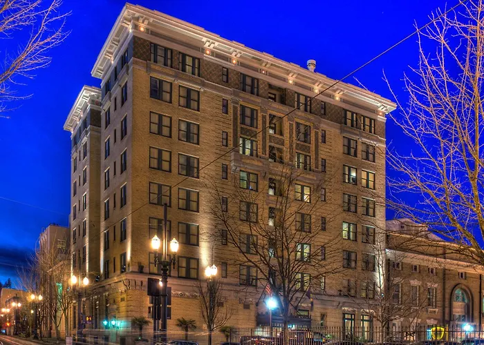 Hotel Deluxe Portland