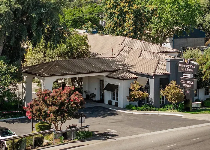 University Park Inn & Suites, An Ascend Collection Hotel Davis