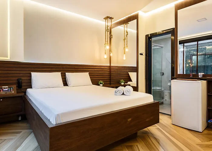 Status Elegance Hotel (Adults Only)