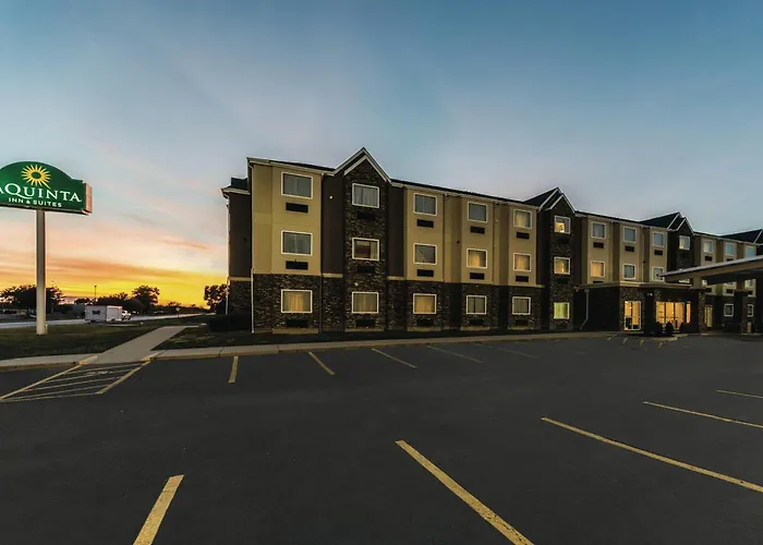 La Quinta By Wyndham Collinsville - St. Louis