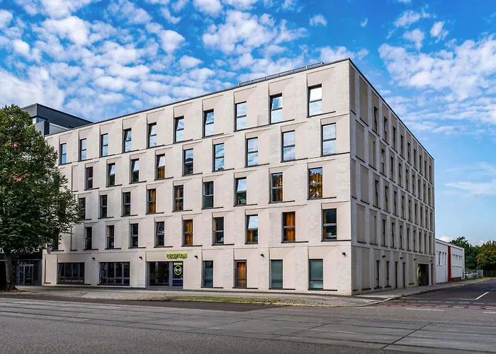 B&B HOTEL Magdeburg-City