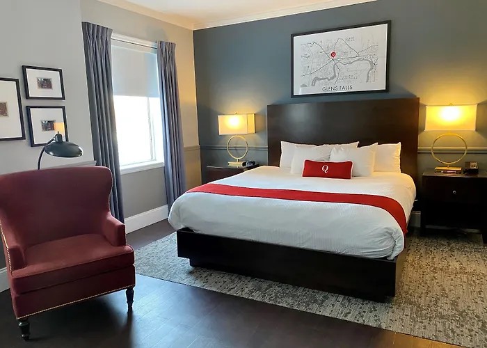 Glens Falls Hotels With Pool