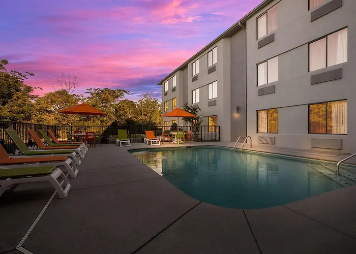 Clarion Pointe Sevierville-Pigeon Forge